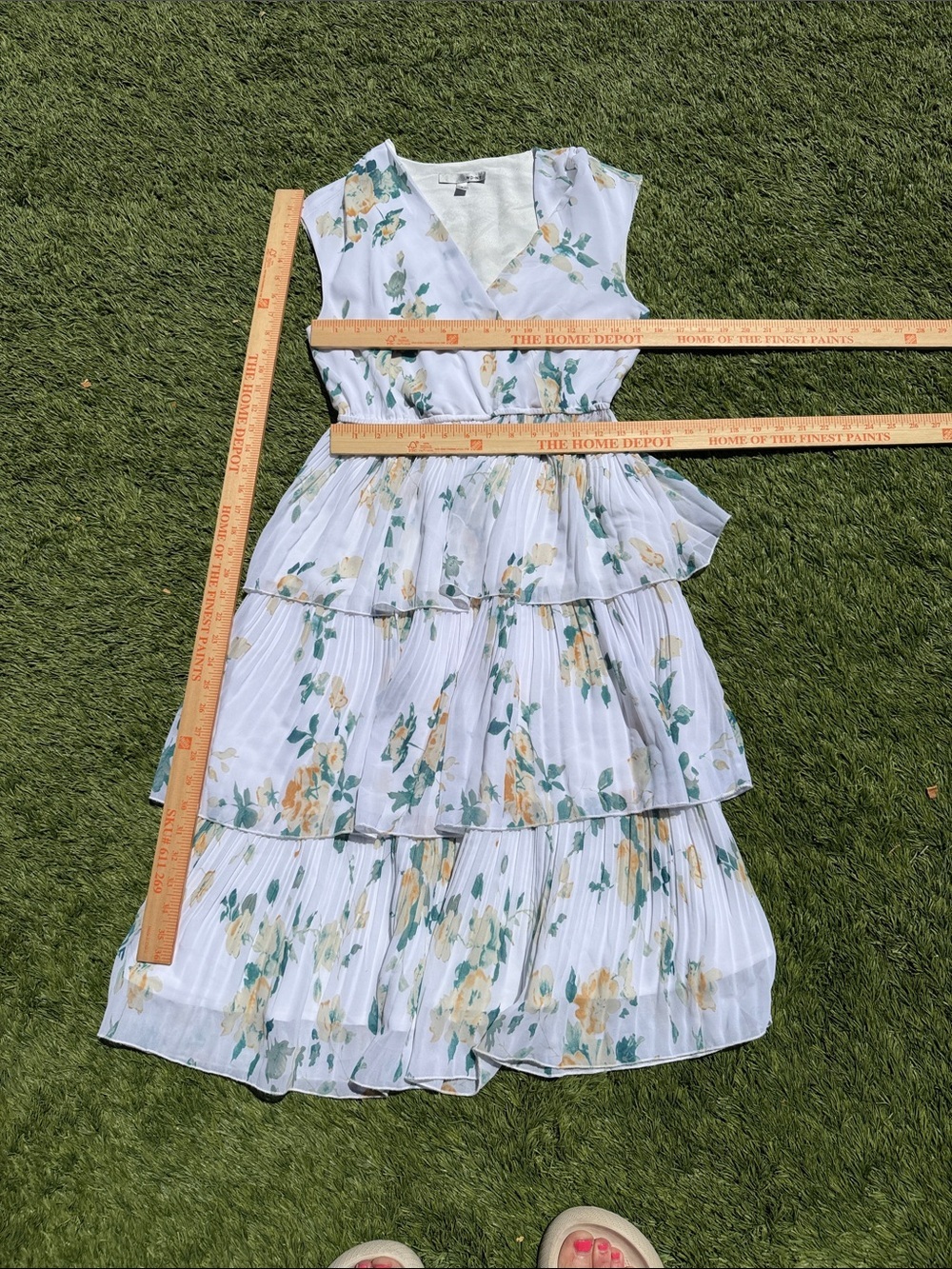 WD.NY white summer floral dress SMALL tiered pleated - Picture 2 of 6